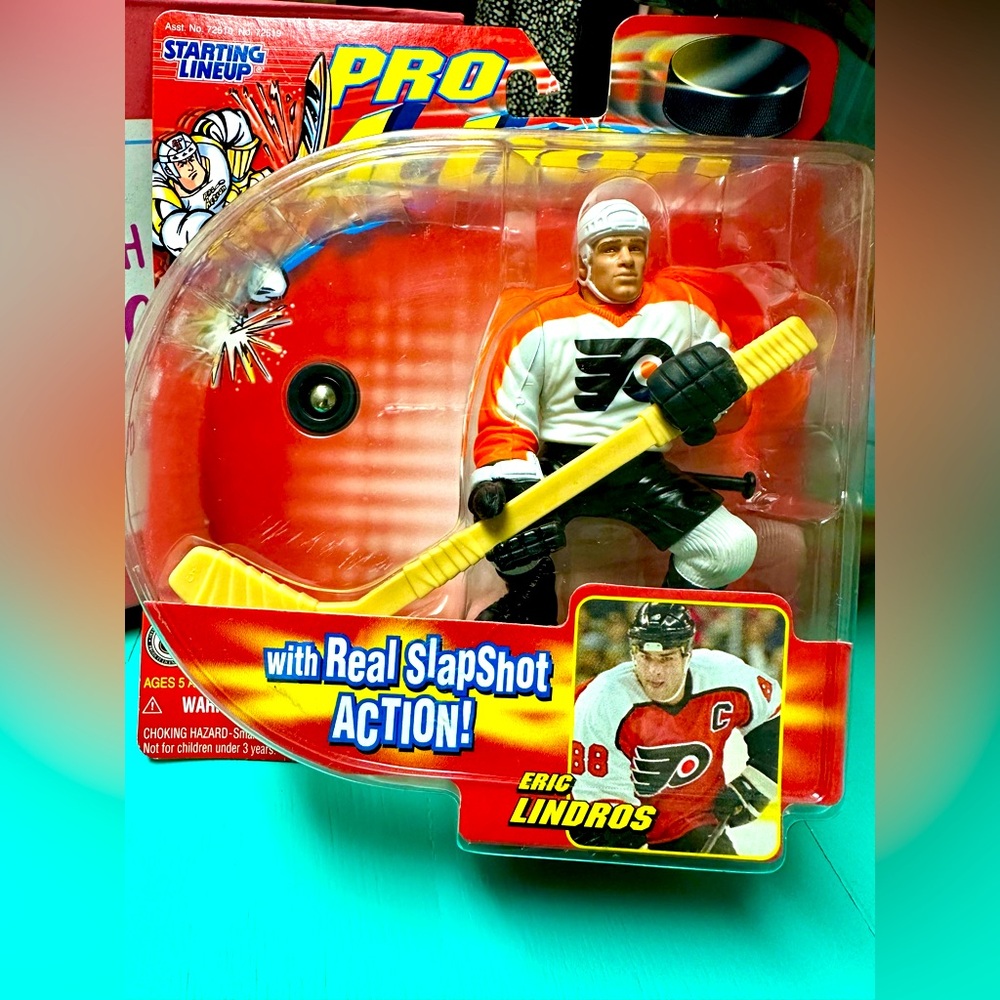 Pro hockey Eric Lindros action figure